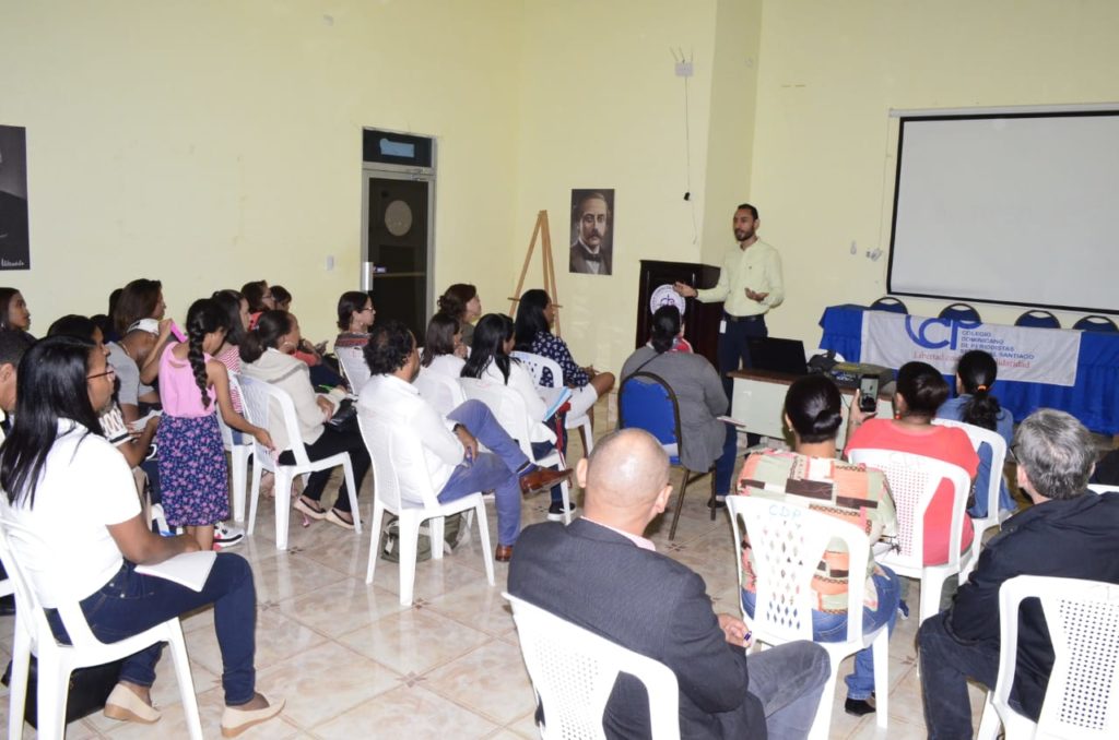 CDP Santiago y el MESCyT inician curso de inglés por Inmersión