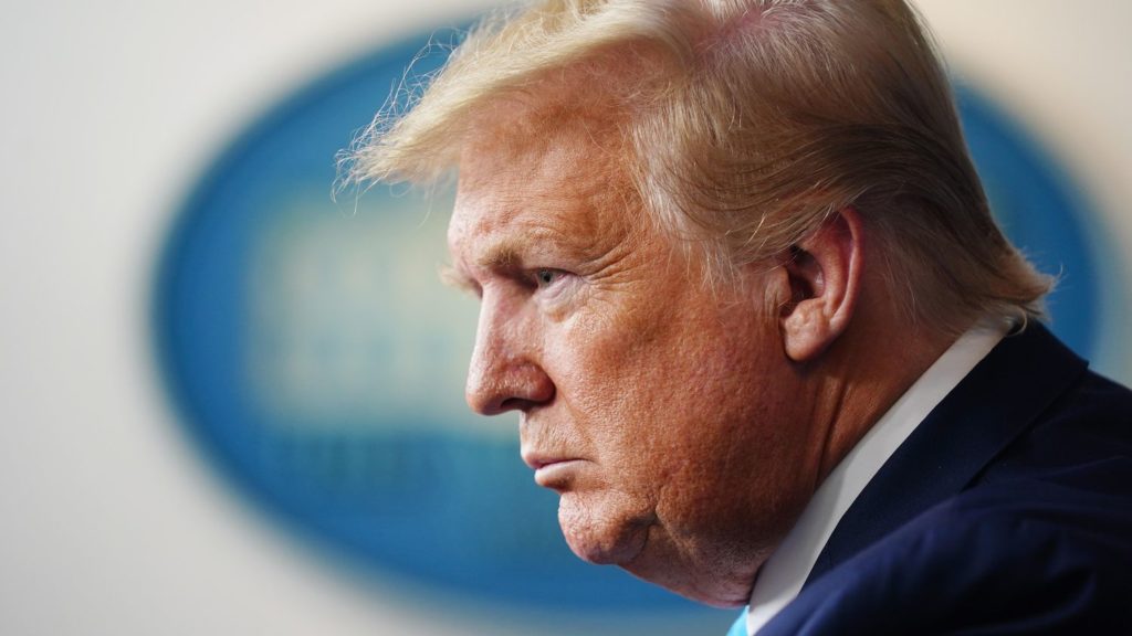 Trump flexibiliza su postura de la política migratoria
