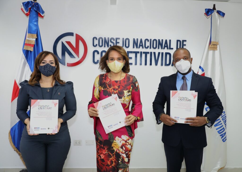 COMPETITIVIDAD y DIGEPEP entregan Guía Metodológica para Ciudades y Territorios Creativos a la Liga Municipal Dominicana