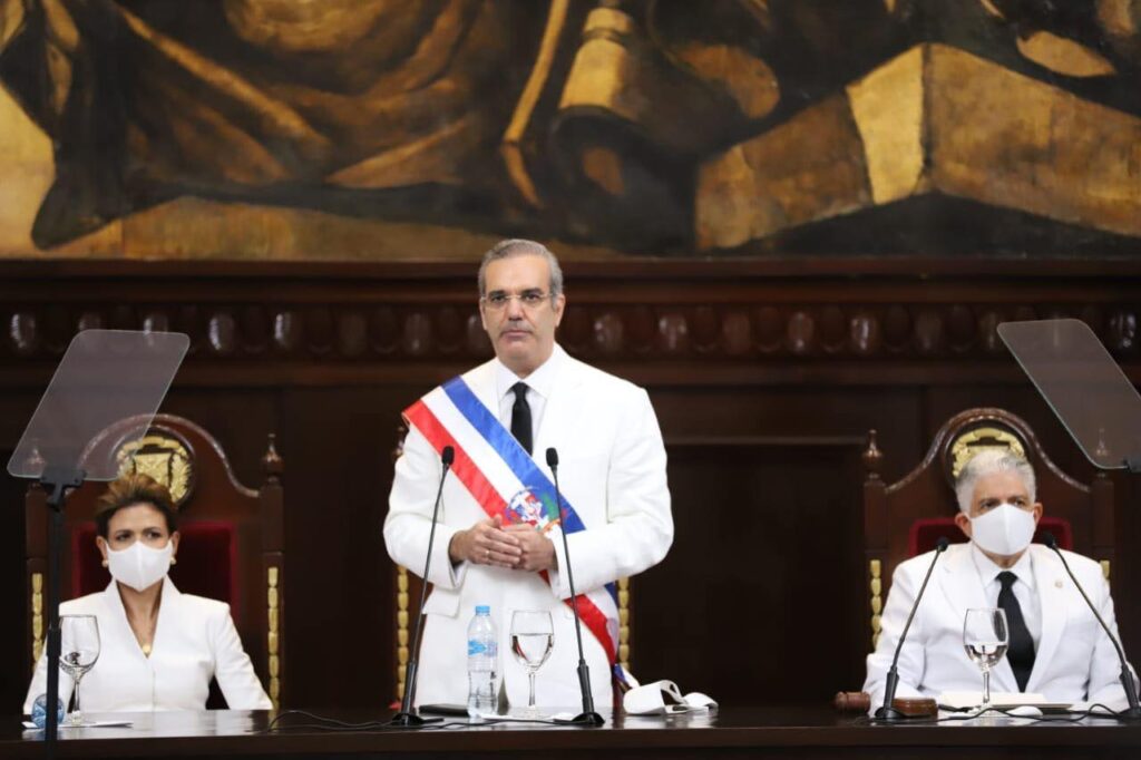 Presidente Abinader jura ante la Asamblea Nacional y ofrece breve discurso