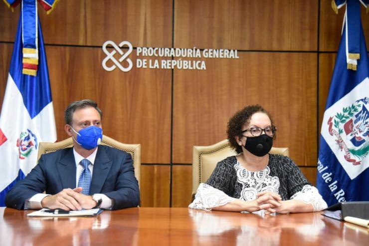 Miriam Germán asume como procuradora, dice no viene a cobrarle a nadie