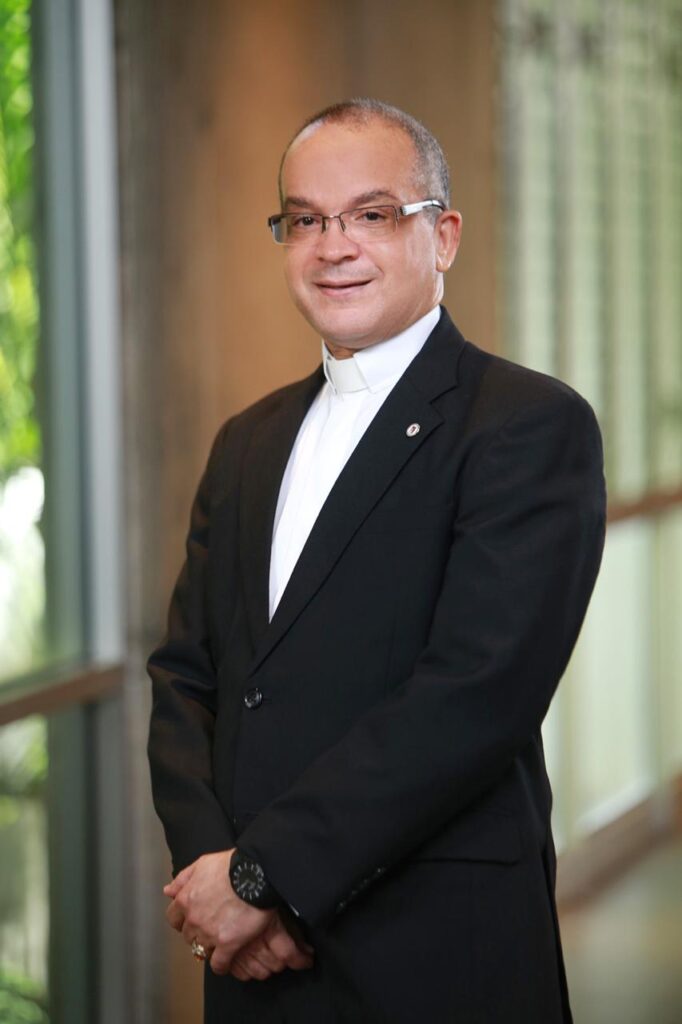 Rector PUCMM propone estrategias para desarrollar año escolar preuniversitario