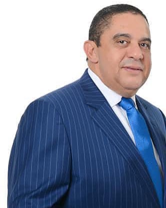 Abogado Fernando Rosa pide le permitan alimentarse para evitar un coma diabético