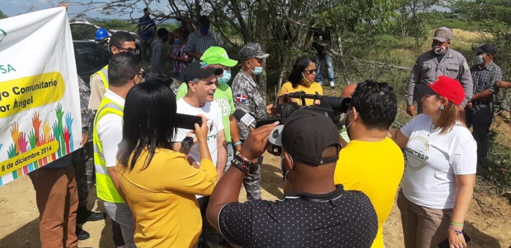 Solicitan al ministro de Medio Ambiente revocación permiso para operar mina en los Humedales Laguna Prieta