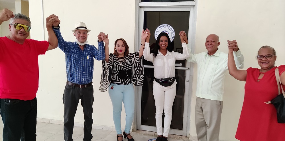 Johanna Benoit electa secretaria general del Sindicato Nacional de Trabajadores de la Prensa.