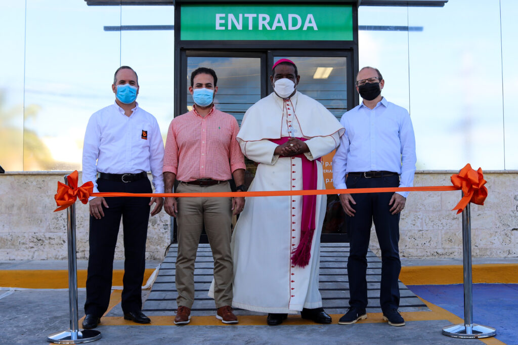 Ferretería abre en Bávaro su octava sucursal
