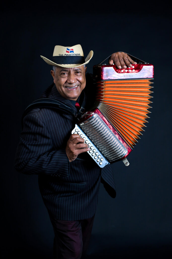 Francisco Ulloa celebra 50 aniversario con gira EU