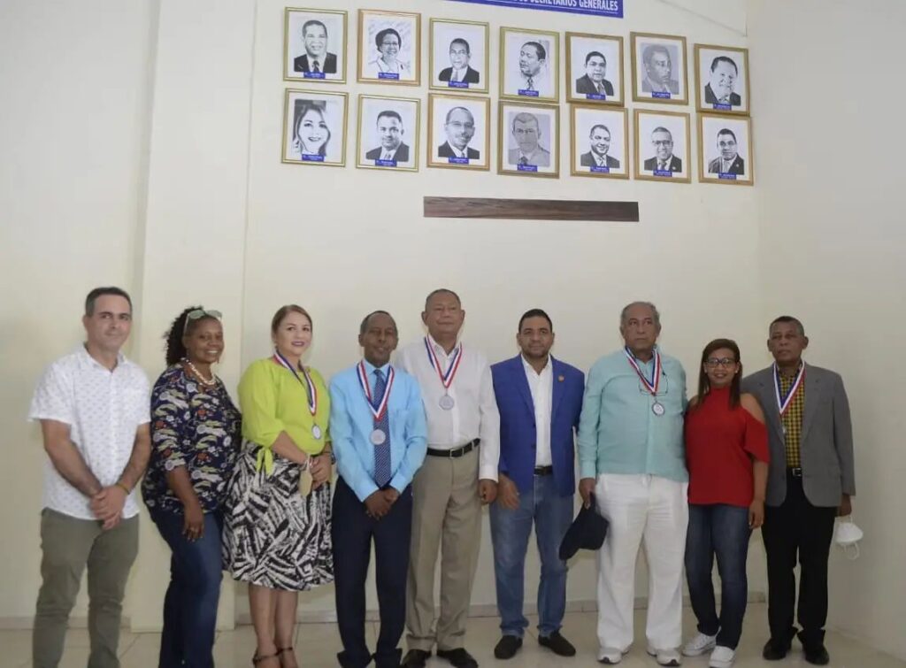 CDP SANTIAGO REINAUGURA GALERÍA DE SECRETARIOS GENERALES