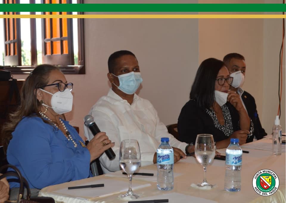 Hato del Yaque sede  firma de Carta Compromiso por el Ordenamiento Territorial Santiago.