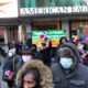 Serranos hacen piquete en NY contra la presa de Las Placetas.