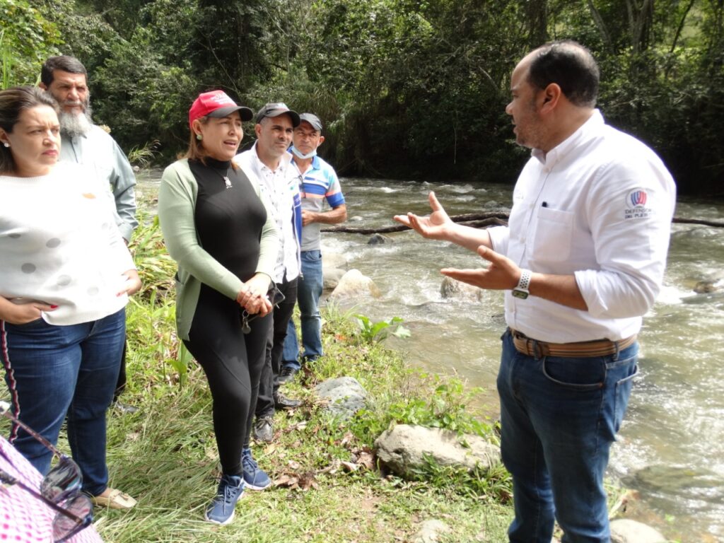 Defensor del Pueblo recorre La Sierra para conocer del posible impacto de la presa de Las Placetas