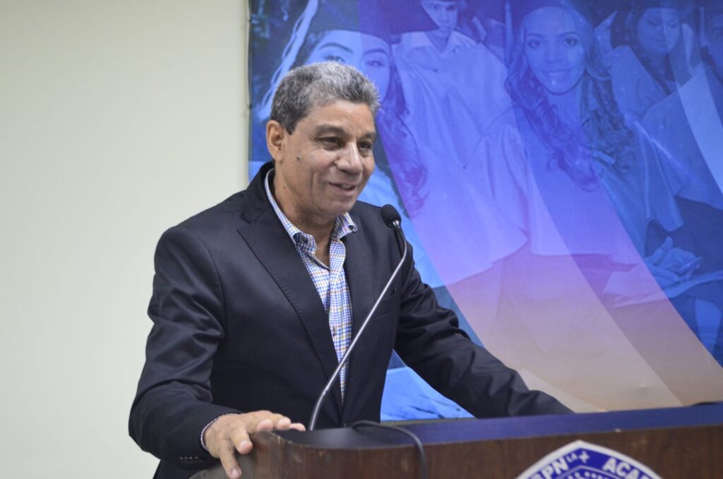 Movimiento Académico Apoya Juan Arias para Dirigir Uasd Santiago