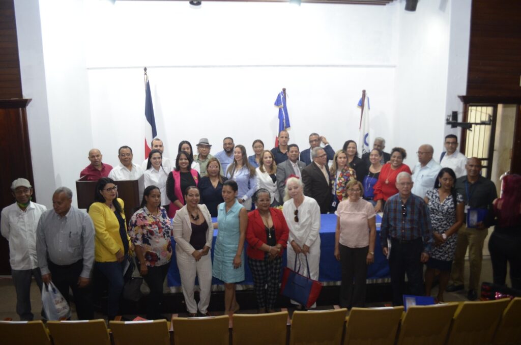 ONAPI y CDP Santiago realiza Taller Propiedad Industrial para Periodistas