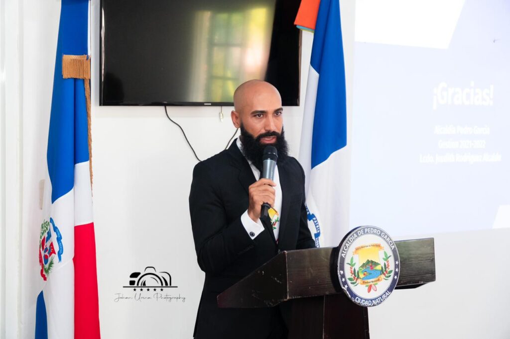 Jeudith Rodríguez destaca la transparencia y la gran cantidad de obras realizadas en Pedro García