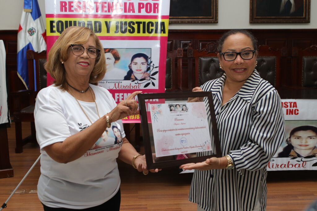 44 años de lucha por equidad y justicia social