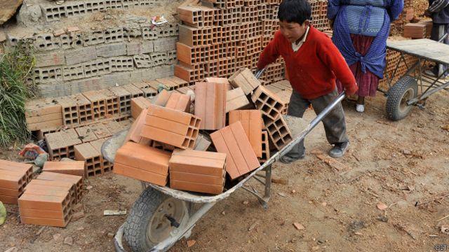 El trabajo forzoso de los niños es enemigo del progreso del mundo