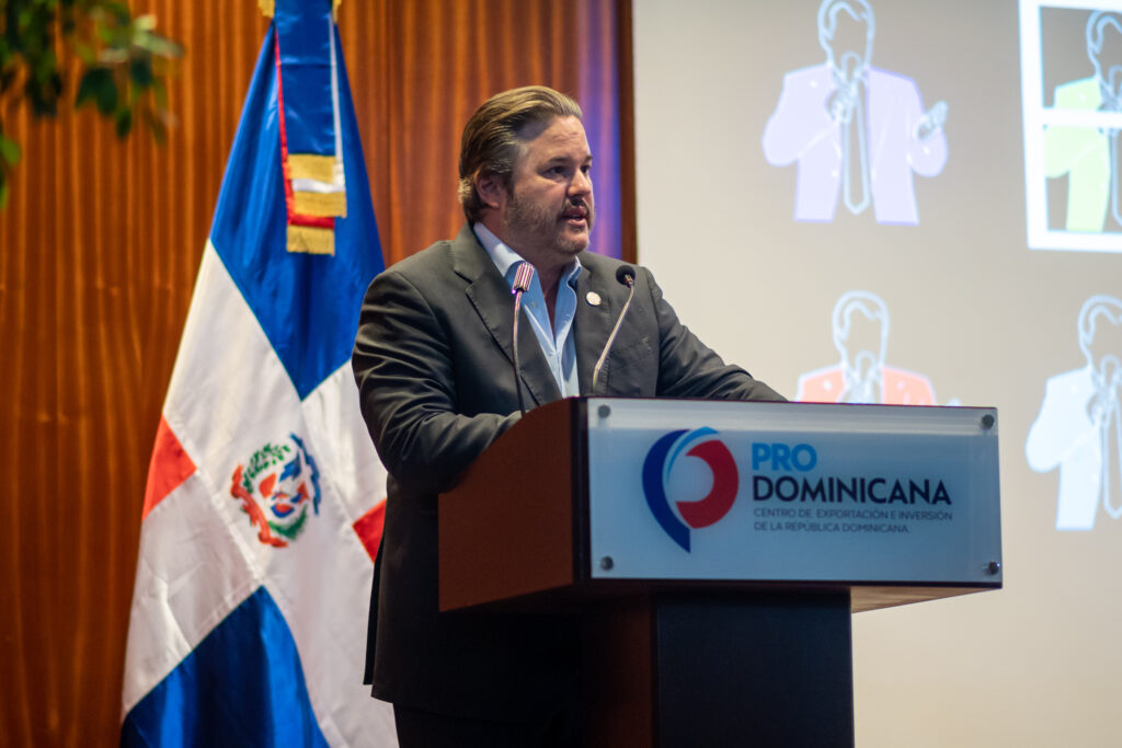 Experto diserta ante Comisión de Burocracia Cero sobre las Instituciones y su rol en la Mejora Regulatoria
