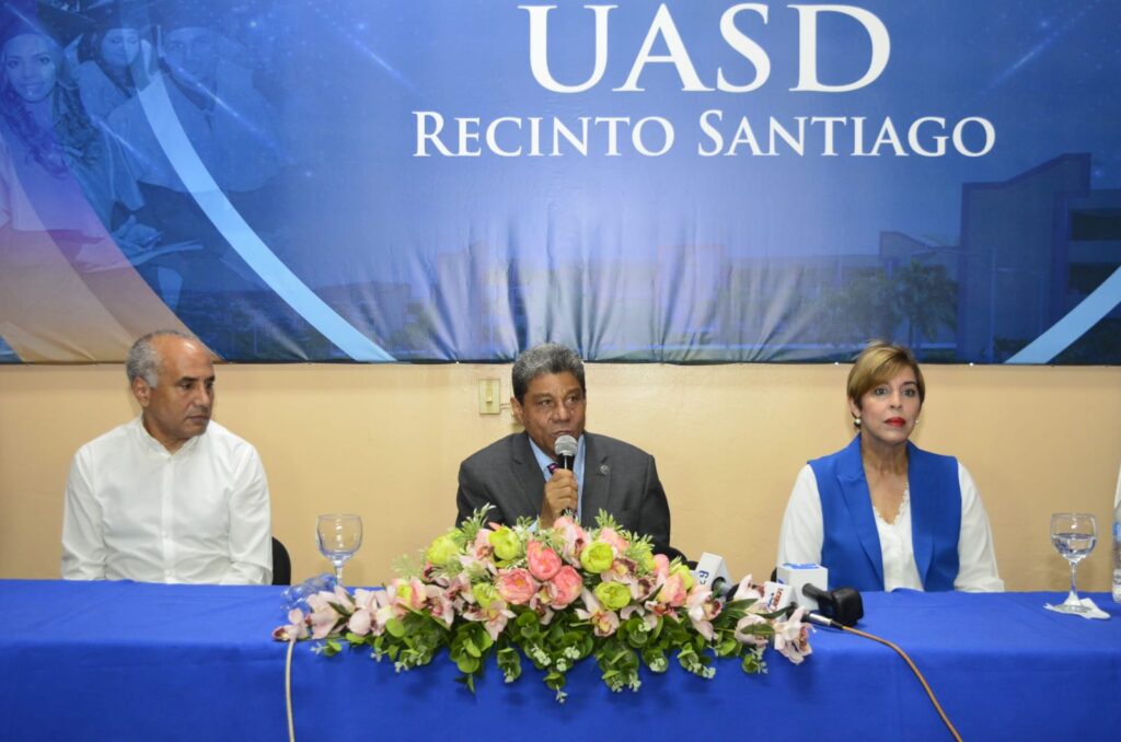 Anuncian actos de celebración aniversario 37 de UASD Santiago