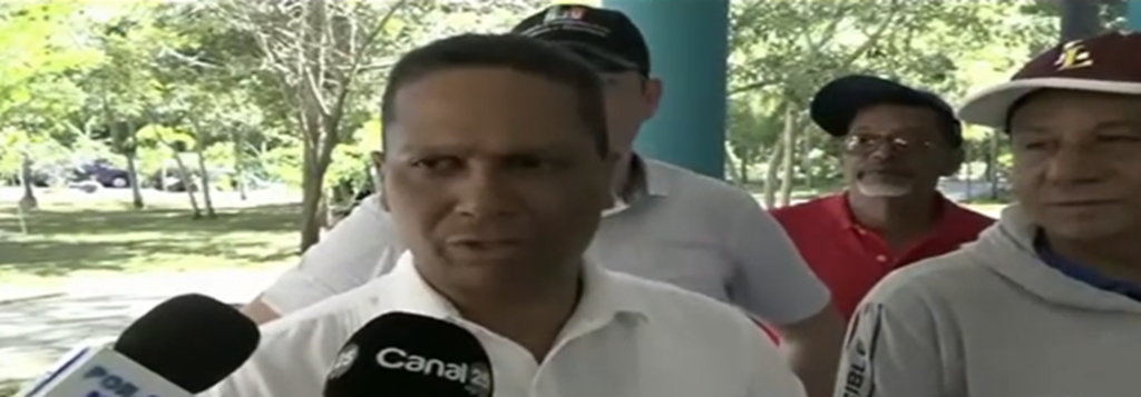 Junta Distrital Hato del Yaque apoya autoridades de la UASD Santiago para higienizar el Recinto Universitario