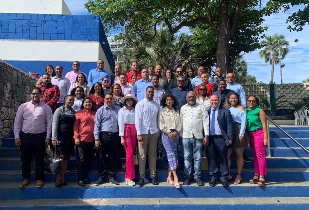 Autoridades y líderes estudiantiles de la Escuela de Ciencias Políticas de la UASD realizan encuentro para impulsar acciones en favor de la institución.