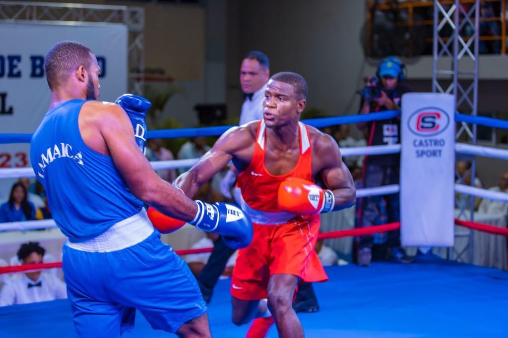Copa Independencia de Boxeo inicia de forma espectacular y exitosa.