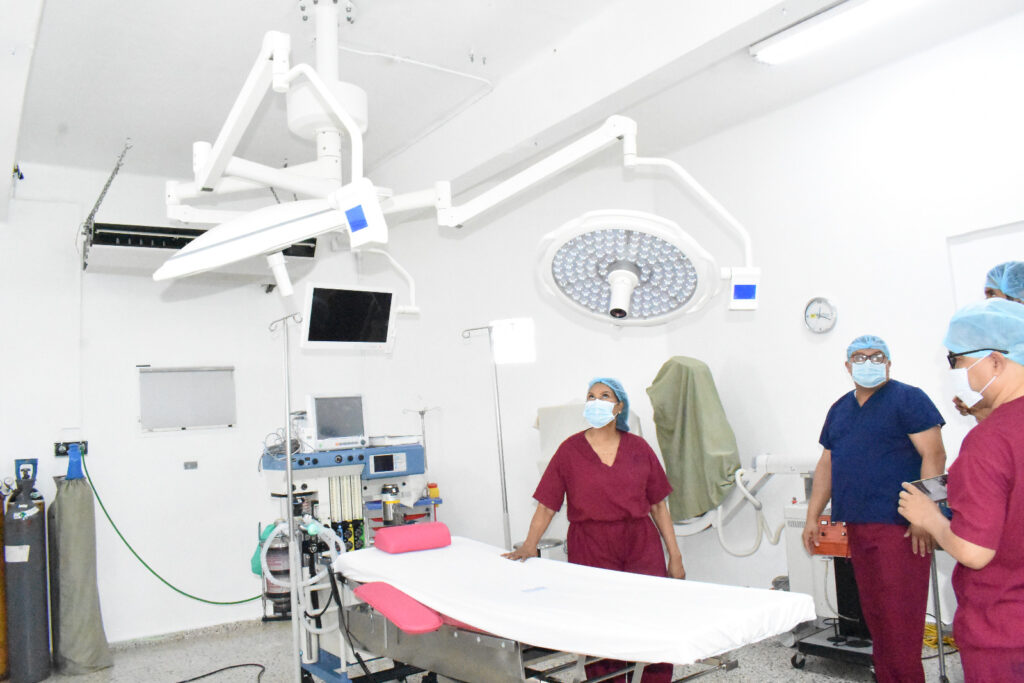 Hospital Semma Santiago moderniza sala de cirugía