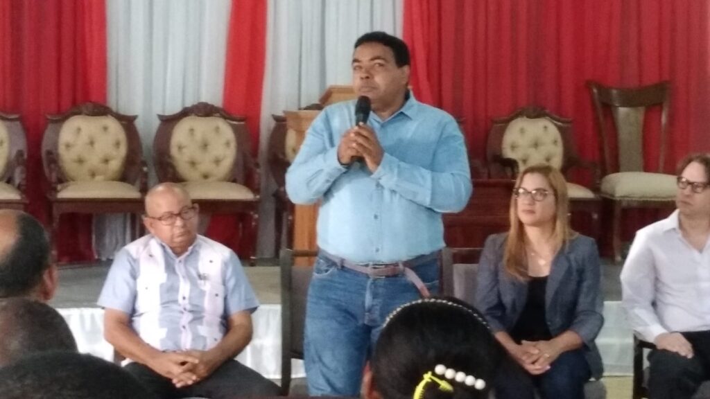 William Pérez solicita al Gobierno la ampliación de la Carretera de Mendoza hasta la Av. Charles de Gaulle