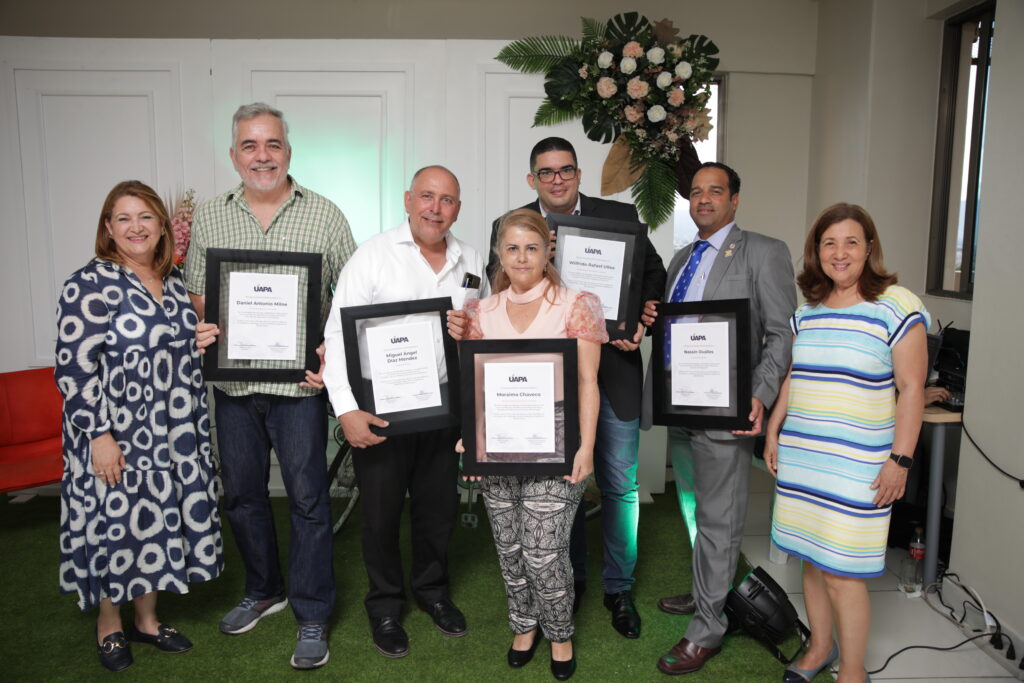 <strong>UAPA PREMIA Y RECONOCE A 60 de SUS FACILITADORES</strong>