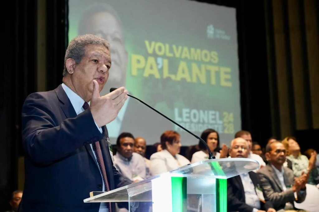 Leonel Fernández asegura que en la FP todos serán parte de las próximas victorias