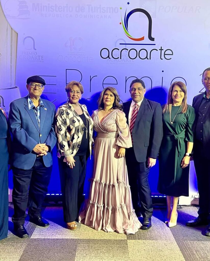 ALS felicita a Nelly Mirabal por ser reconocida con el Premio ACROARTE al Mérito Periodístico