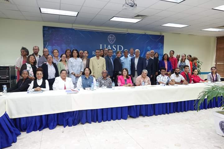Comision Plan de Reforma y transformación integral realiza taller en la UASD recinto Santiago