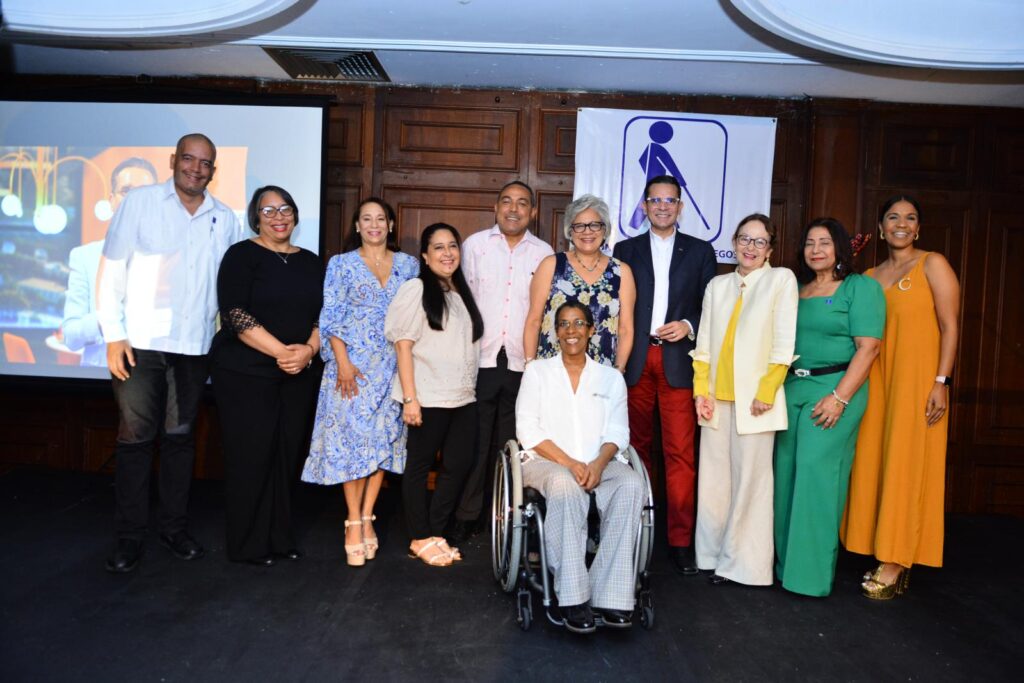 La séptima versión de la actividad gestada por el Patronato Nacional de Ciegos reúne recursos para cubrir programas de salud visual