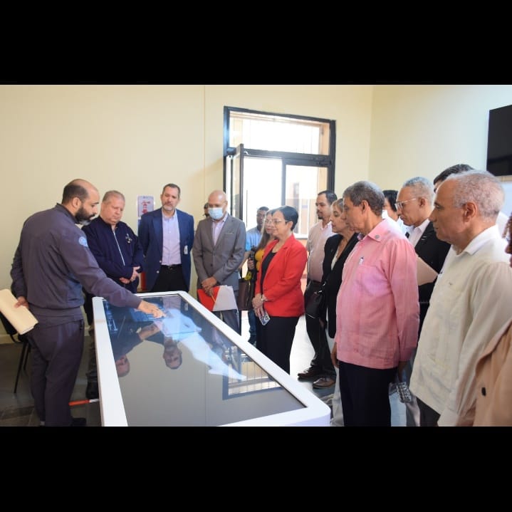 MESCyT visita UASD Recinto Santiago evalúa Carrera de Medicina