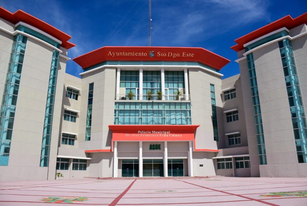Periodista Fernando Julio Buitrago denuncia persecución y amenazas tras investigaciones en la Alcaldía de Santo Domingo Este