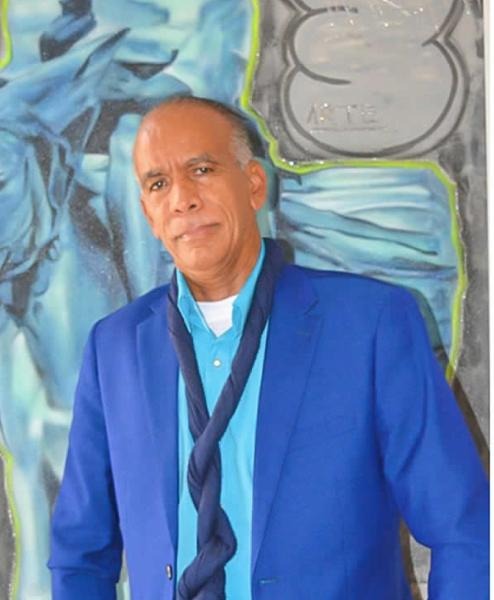 Ateneo Amantes de la Luz invita a la conferencia “Temas musicales grabados por el maestro Tatico Henríquez que no pertenecen a su autoría”.