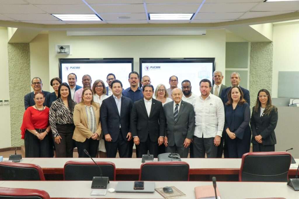 PUCMM realiza primer encuentro del Comité Científico del Hub Punta Bergantín