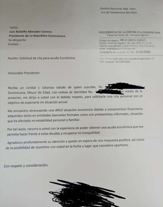 Mujer solicita ayuda al Presidente y al senador Félix Bautista por deudas que la tienen “al borde de la locura”