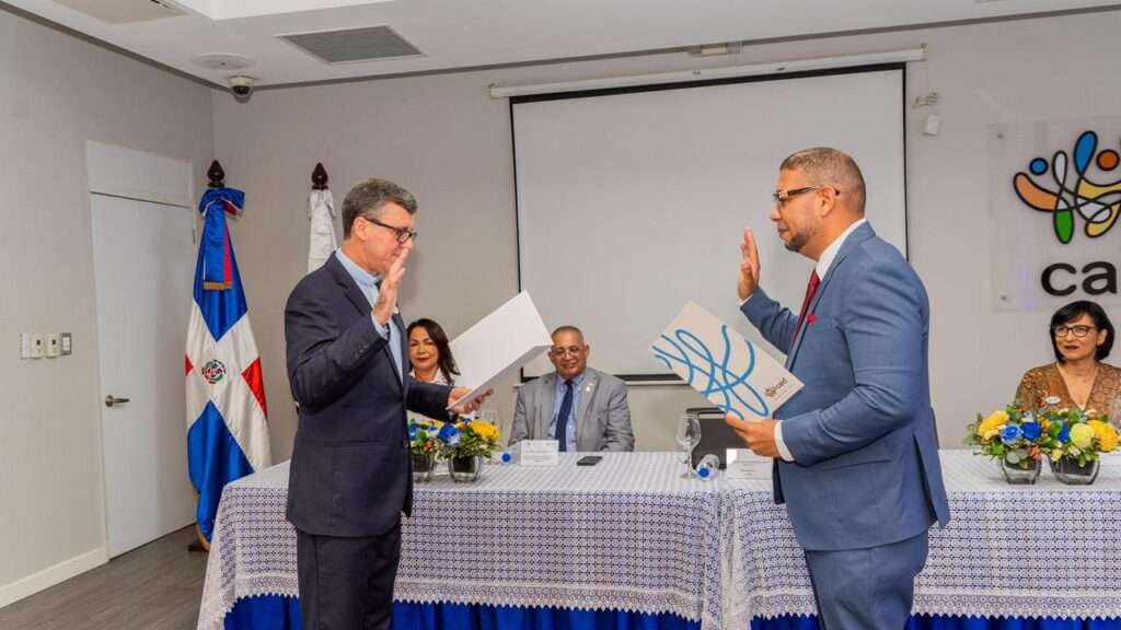 CAID nombra al doctor José Fernando Benoit Peña como nuevo director nacional