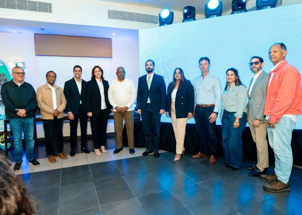 El Clúster Turístico del Destino Puerto Plata y ADOTURD sellan alianza para impulsar el turismo deportivo en la región norte