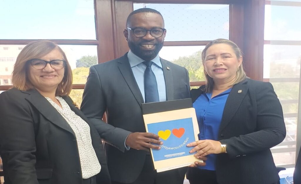 Diputado Carlos De Pérez presenta innovador Proyecto de Ley Orgánica de Pensión Alimenticia en la República Dominicana