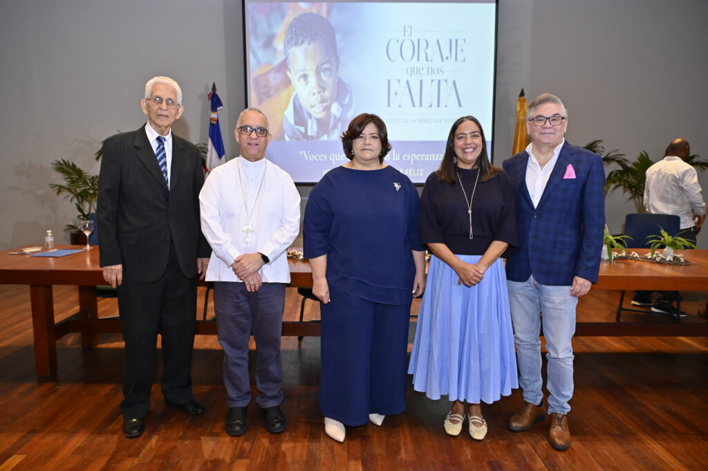 Milagros de Féliz presenta obra editorial “El coraje que nos falta”