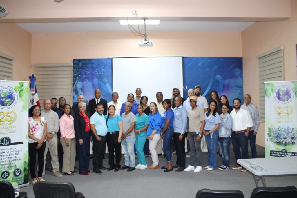 Realizan con gran éxito seminario “El Derecho Ambiental ante los desafíos del Siglo XXI” en la UASD Recinto Santiago.