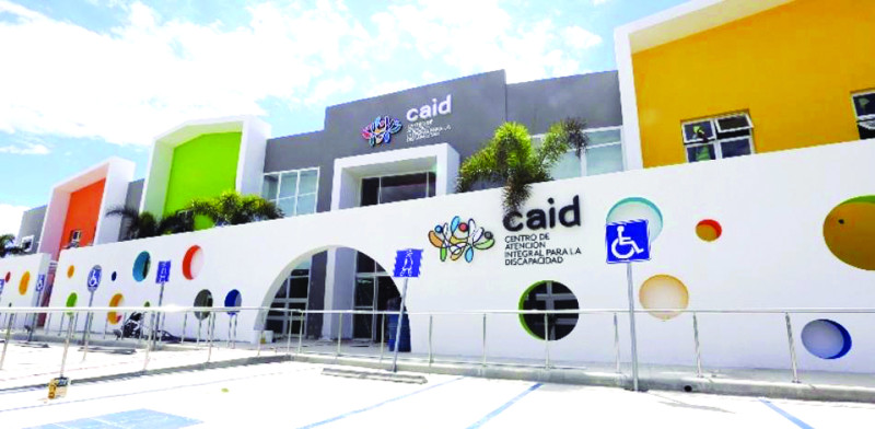 CAID Santiago atiende a más de 1,100 niños y mantiene otros 500 en lista de espera