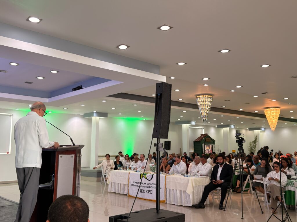 Cambio climático y seguridad hídrica centran debate en congreso ambiental Espaillat Resiliente organizado por el PEDEPE